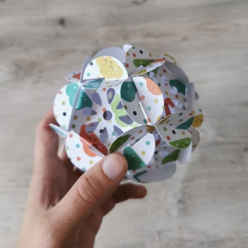 Metalen snijmal Bloemenbal – 8x7,8 cm voor scrapbooking en kaarten