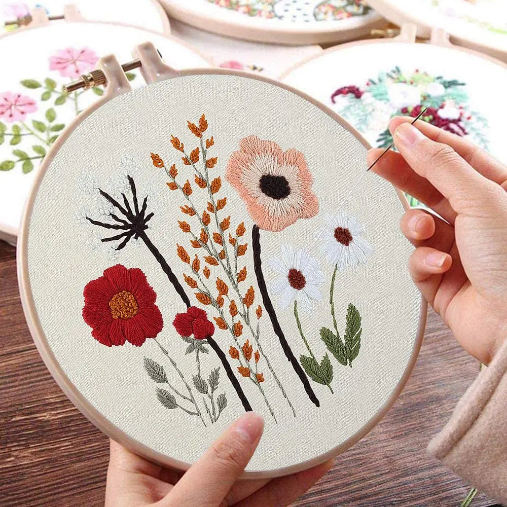Borduurpakket Rond Bloemen – Compleet met Patronen en Garen