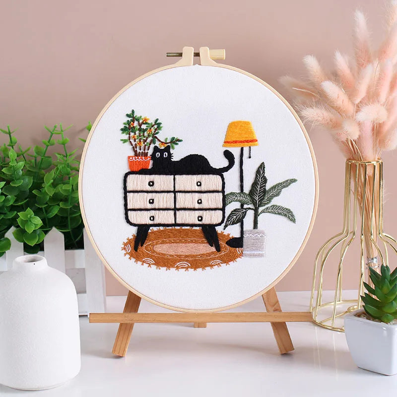 Borduurpakket Rond - Kat en Bloemen - Compleet met Garen en Naalden