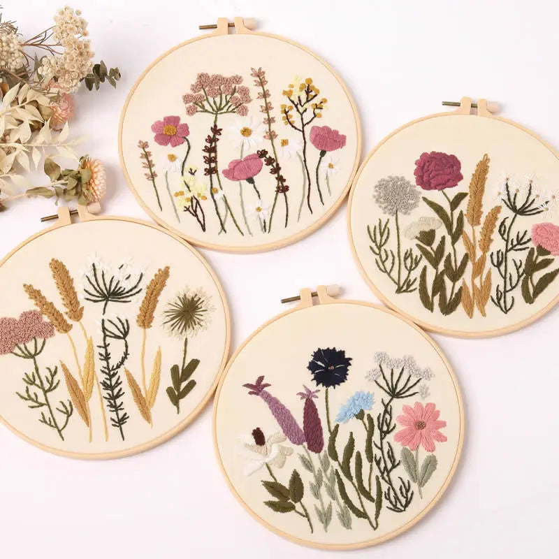 Borduurpakket Rond Bloemen – Compleet met Patronen en Garen