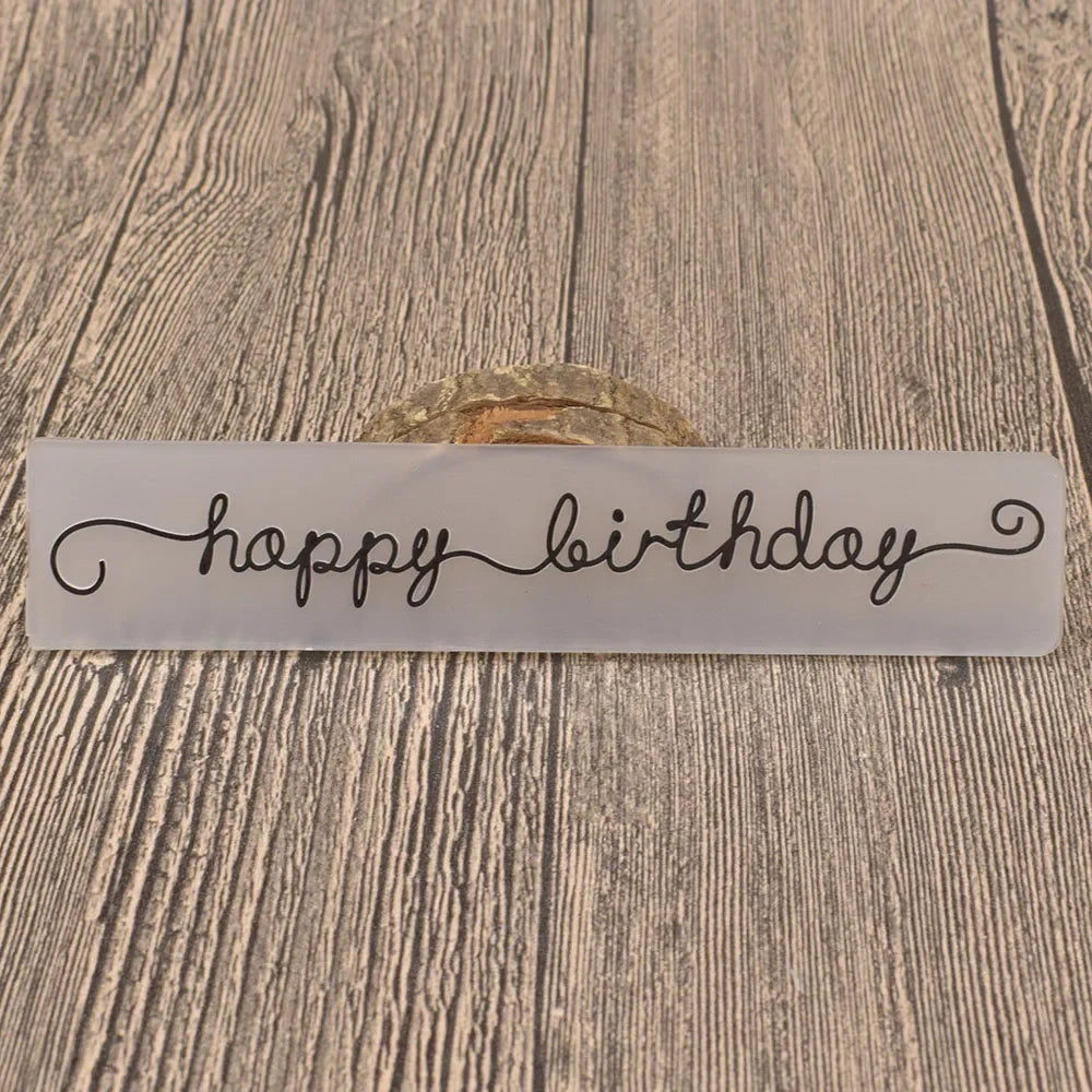 Embossing folder Happy Birthday – sjabloon voor kaarten en scrapbooking