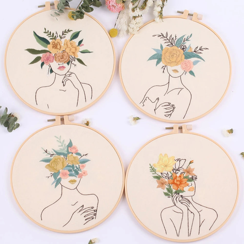 Borduurpakket Rond | Dame met Bloemen | Inclusief Garen en Naalden
