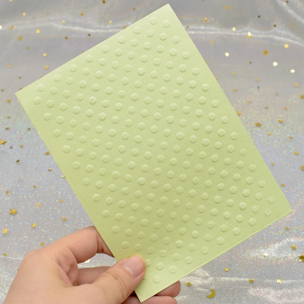 Embossing folder met stippenpatroon – 3D reliëf voor papiercreaties