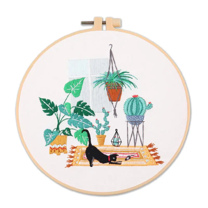 Borduurpakket Rond Kat met Bloemen – Inclusief Garen en Naalden