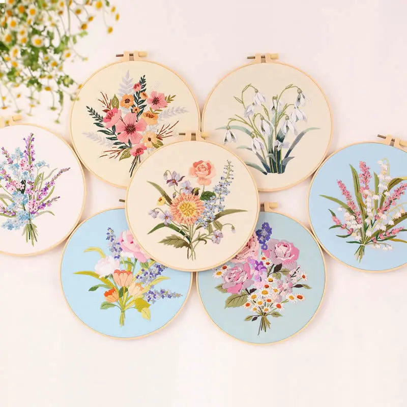 Borduurpakket Rond – Beginnerspakket met Bloemen & Dierenpatroon