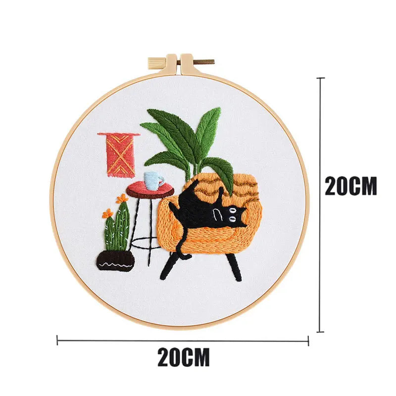 Borduurpakket Rond - Kat en Bloemen - Compleet met Garen en Naalden