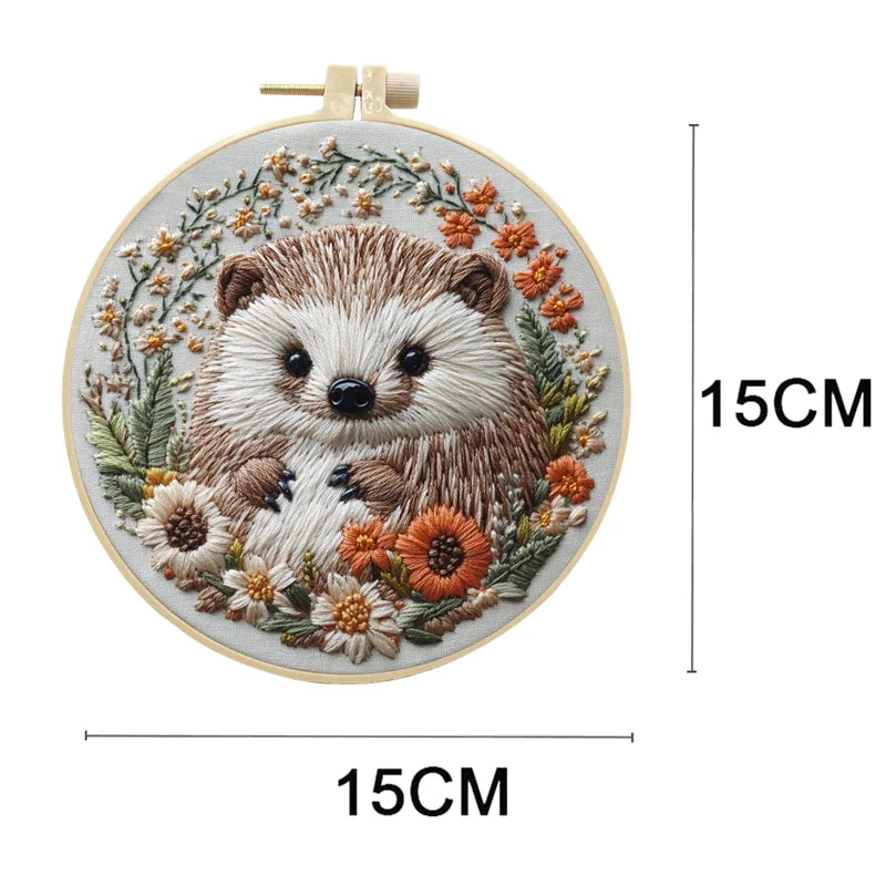 Borduurpakket rond Egel met Bloemen voor Beginners Inclusief Garen