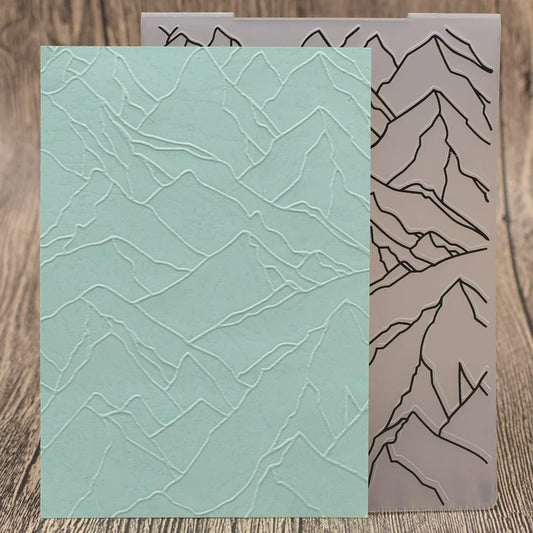 Embossing folder met berglandschap - 14,8 x 10,4 cm