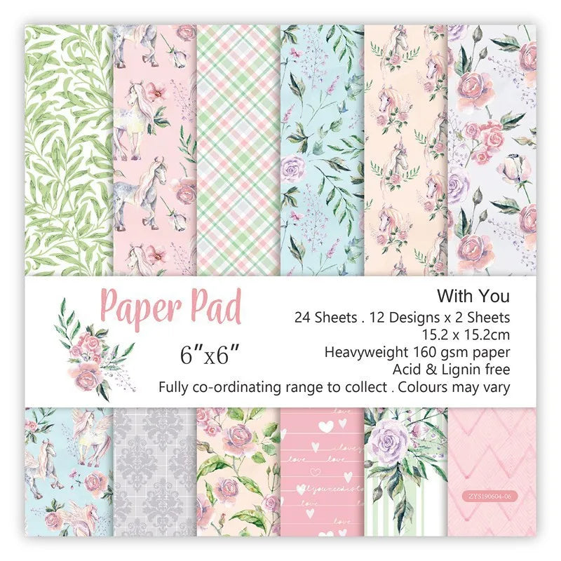 Papier voor kaarten maken en scrapbook met rozenpatroon