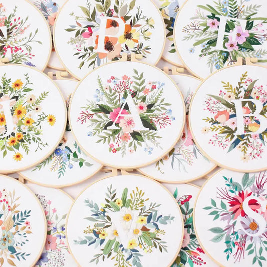 Borduurpakket Rond – Eekhoorn & Bloemen – Compleet Starterset