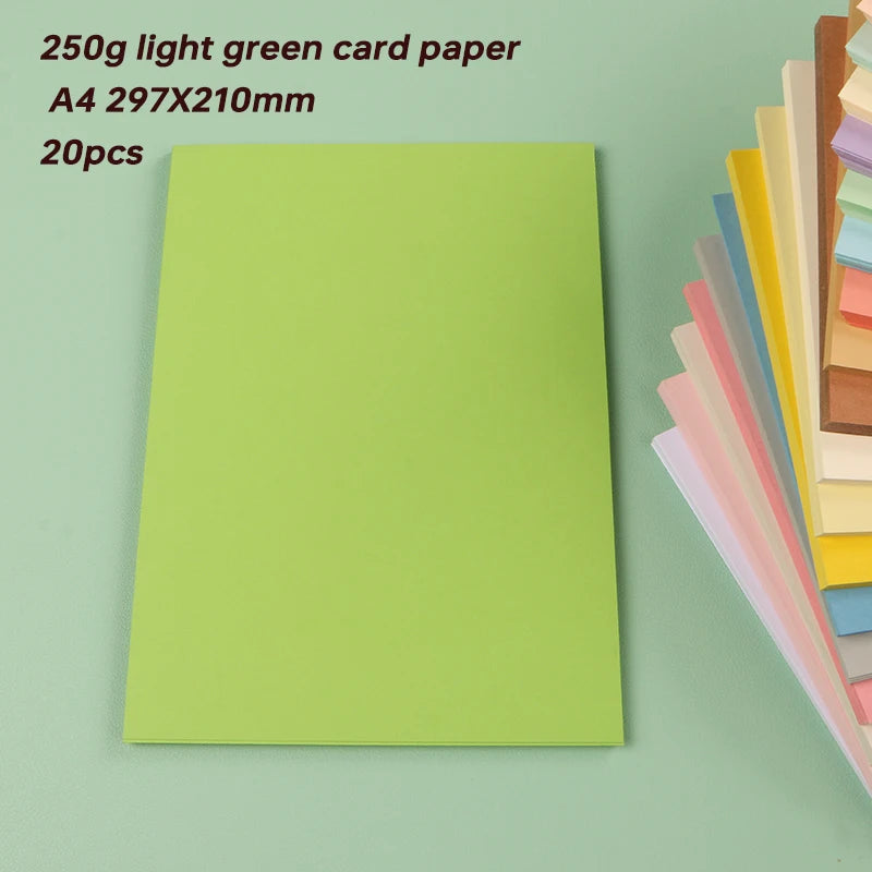 Papier voor plakboek en kaarten maken A4 250g gekleurd karton