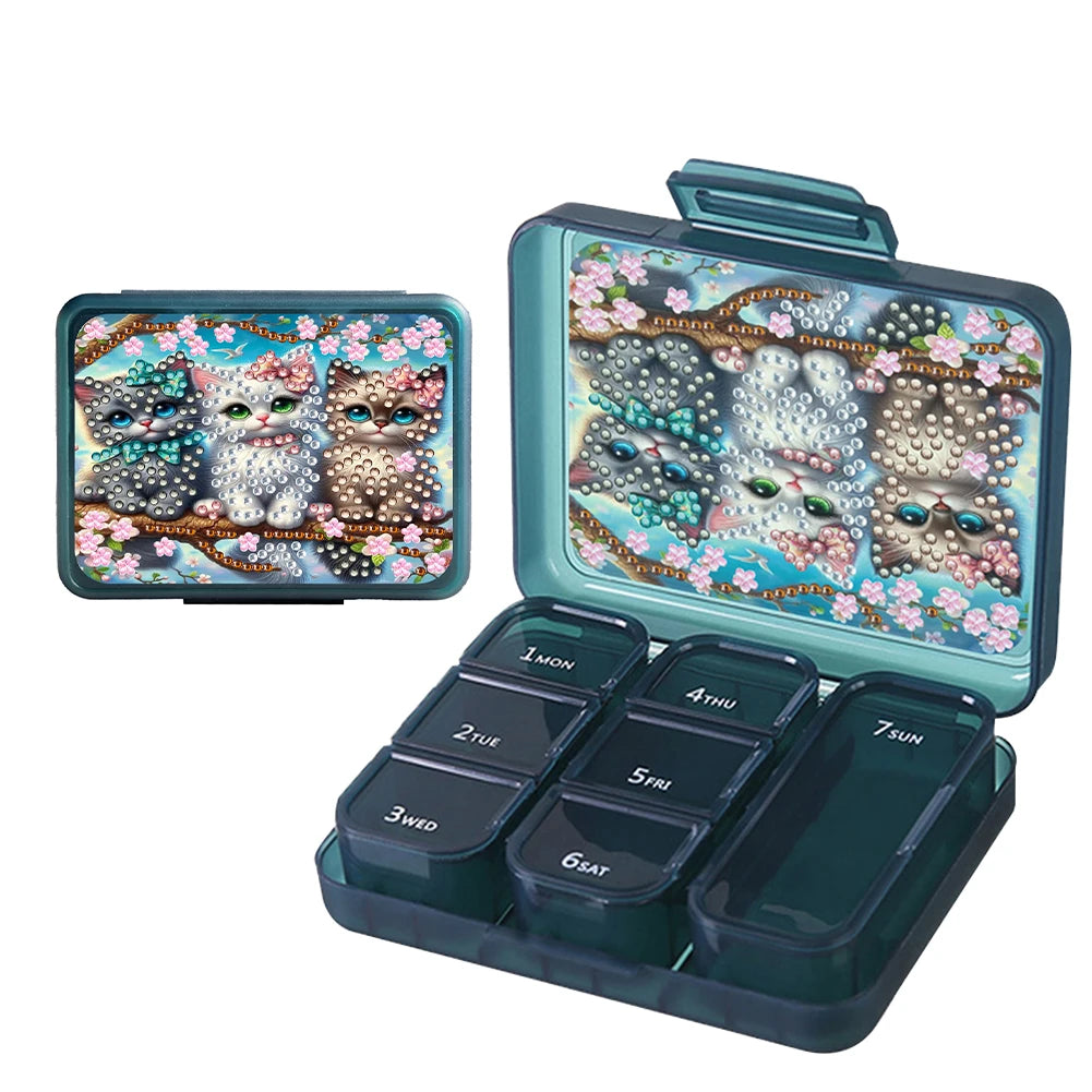 Diamond Painting Kat op Tak Medicijnendoos met Strass Steentjes