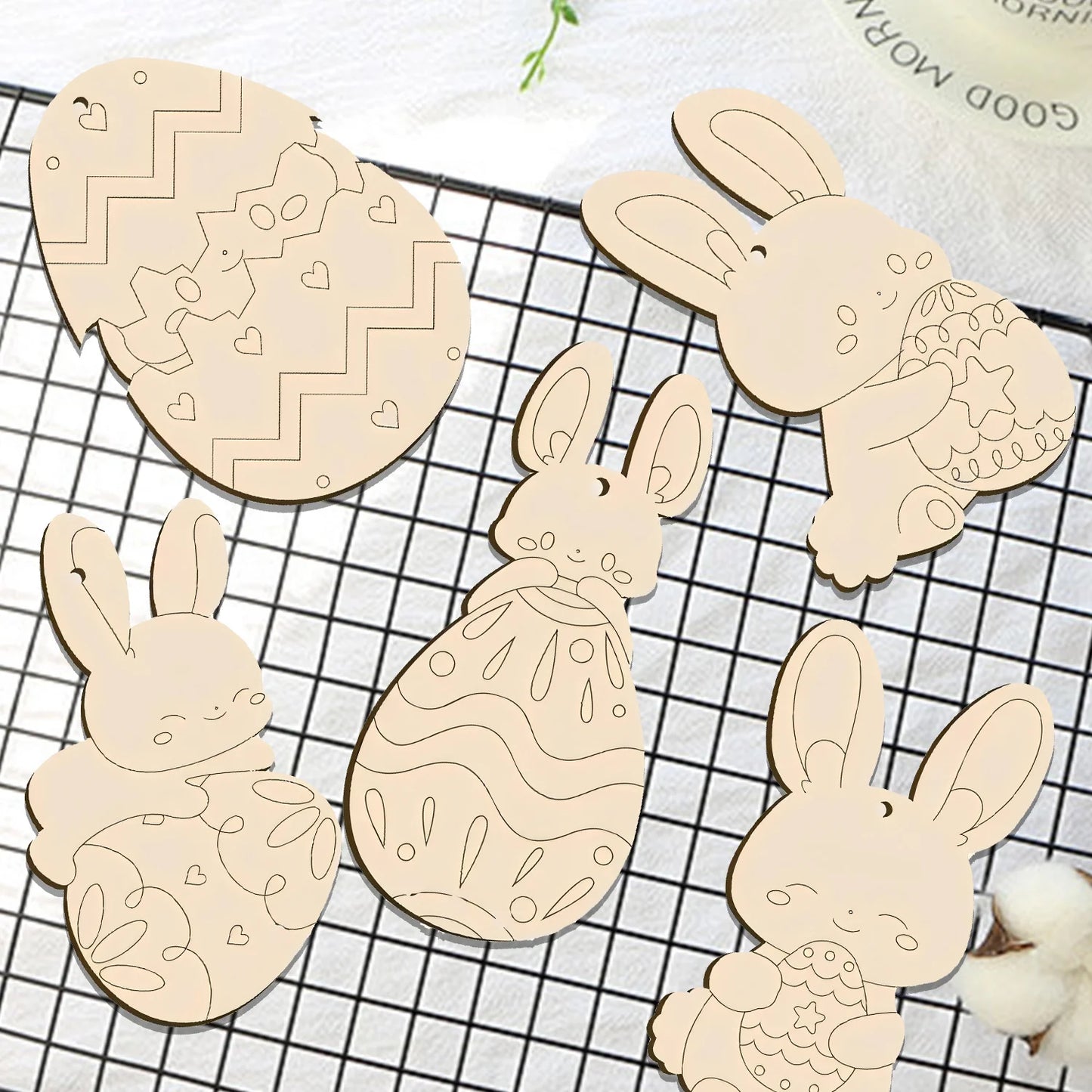 Houten Paas figuren om zelf te kleuren/schilderen – Konijn & Ei Hangers Set