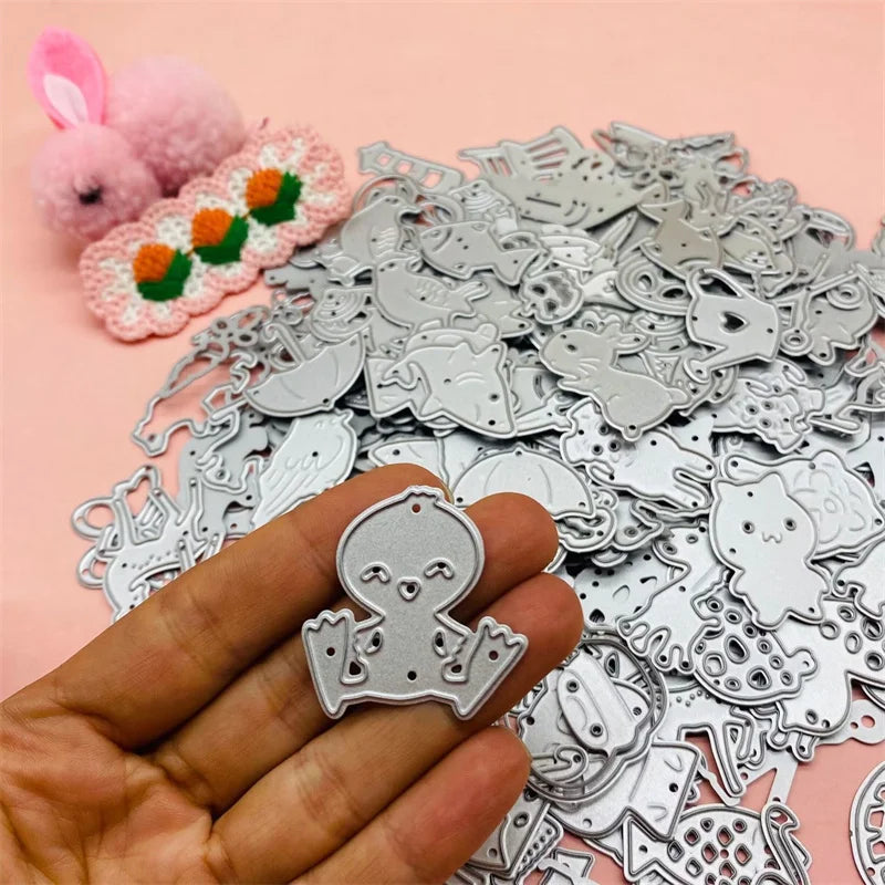 Metalen snijmal - 10 stuks willekeurige cartoon dieren voor scrapbooking