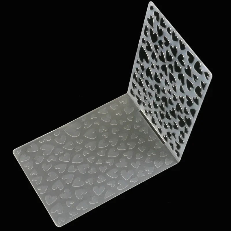 Embossing folder met hart, bloemen en bladeren - 14,8x10,5 cm