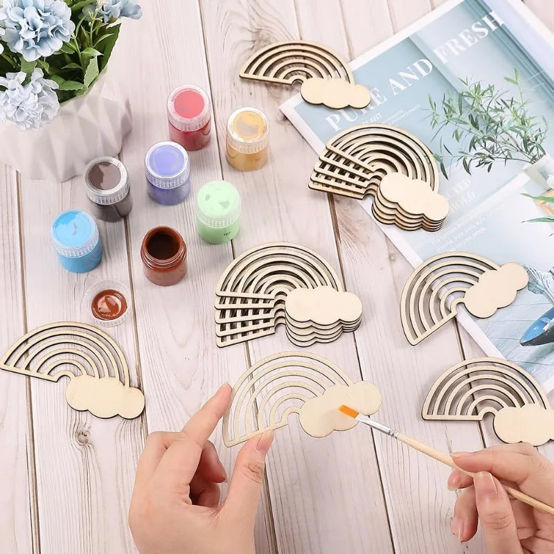 Houten figuren om zelf te kleuren – Regenboog wolk hangers set