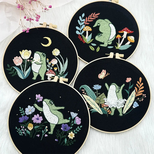 Borduurpakket met Schattige Dansende Kikker – Strand & Oceaan Thema 20cm