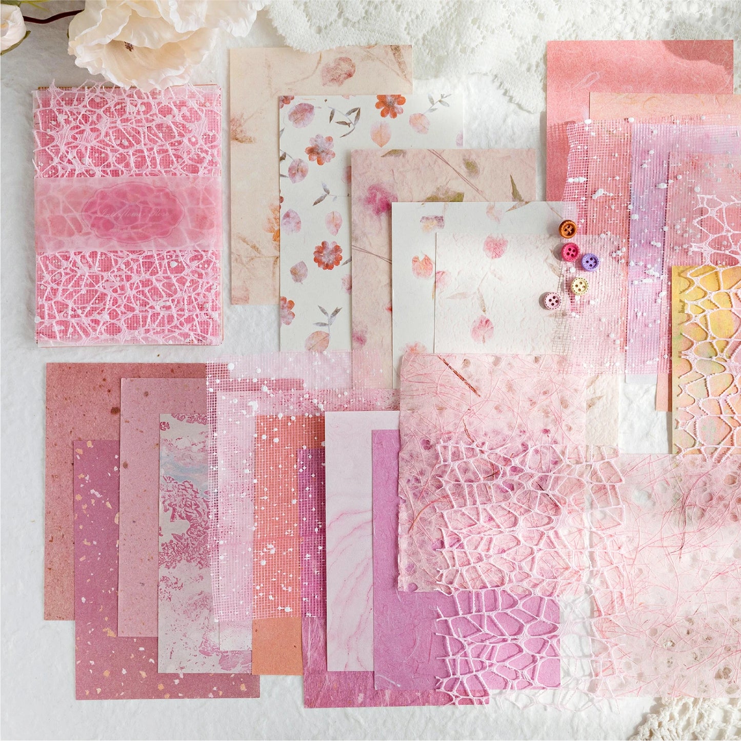 Papier voor kaarten maken of scrapbook vintage kant set 26 stuks