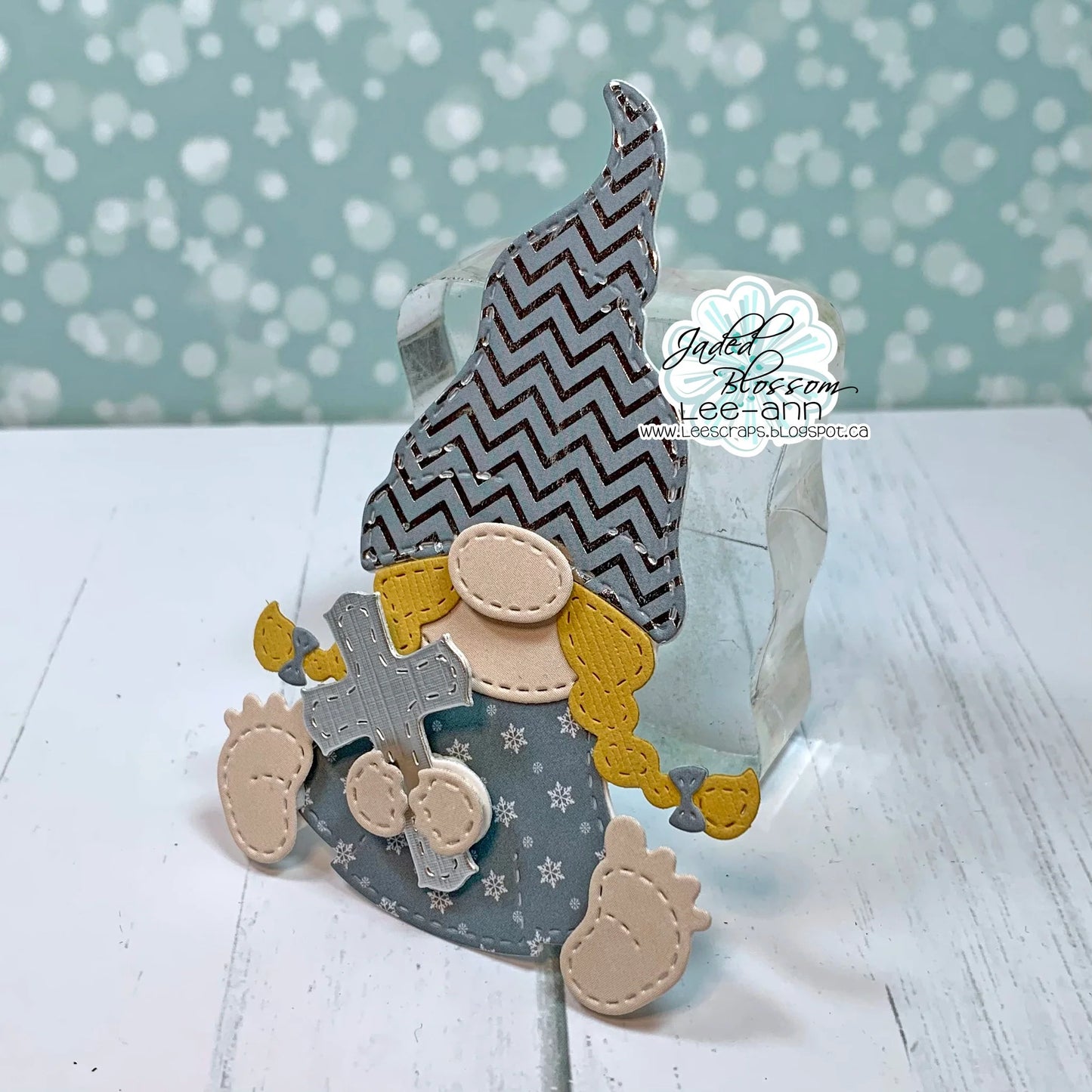 JB Collections Gnome add on snijmallen set voor creatieve kaarten en tafereeltjes - Naar de kerk